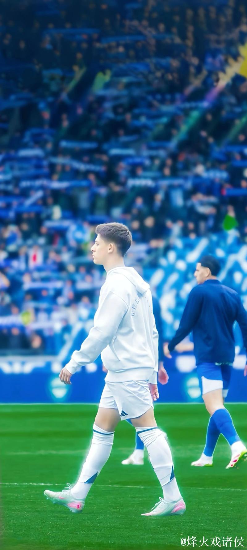 皇马公布客战阿拉维斯名单:仅带5后卫,二队小将入选 皇马公布客战阿拉维斯名单:仅带5后卫,二队小将入选